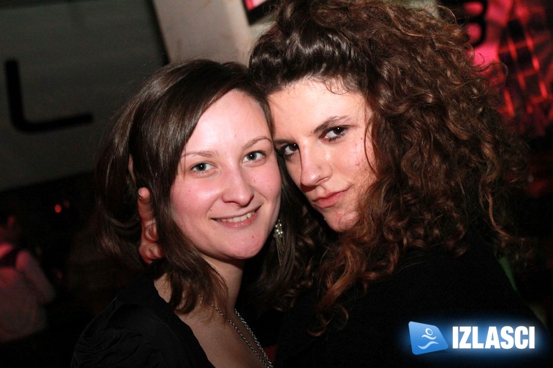 Skandalozno dobar provod uz Skandal band u clubu Loop 